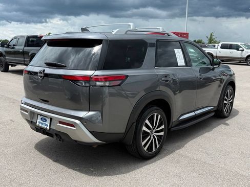 Used 2023 Nissan Pathfinder Platinum AWD/4WD image 36