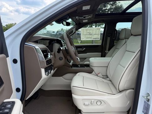 New 2026 GMC Yukon XL Denali w/ Denali Reserve Package AWD/4WD image 19