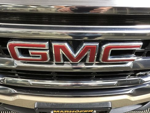 Used 2023 GMC Terrain AT4 AWD/4WD image 9