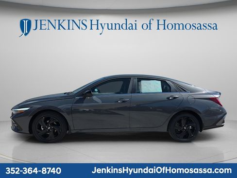 New 2026 Hyundai Elantra SEL Sport Premium FWD image 4
