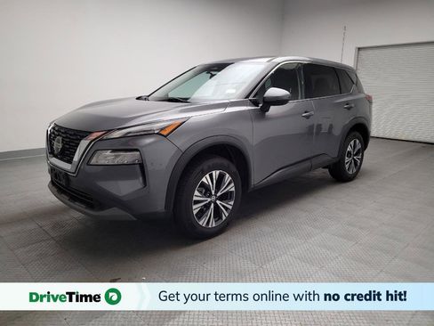 Used 2021 Nissan Rogue SV image 1