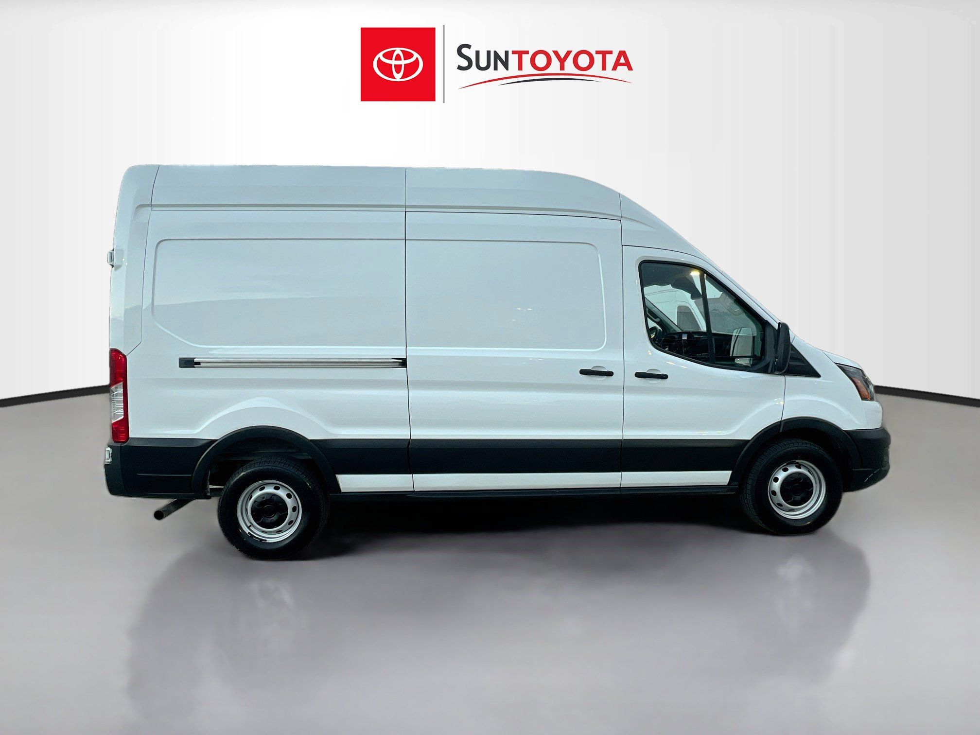 Used 2023 Ford Transit 250 148 High Roof w/ Load Area Protection Package RWD image 2