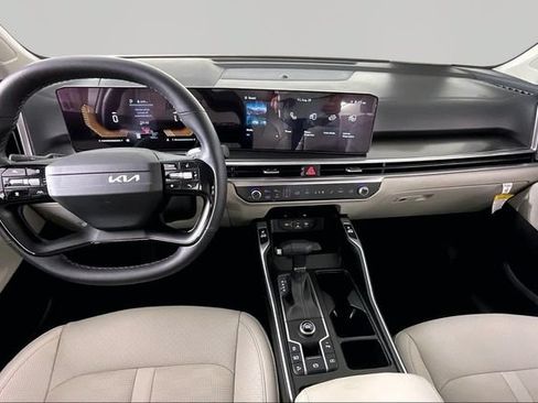 Certified 2026 Kia Sorento S w/ S Panoramic Sunroof Package FWD image 7
