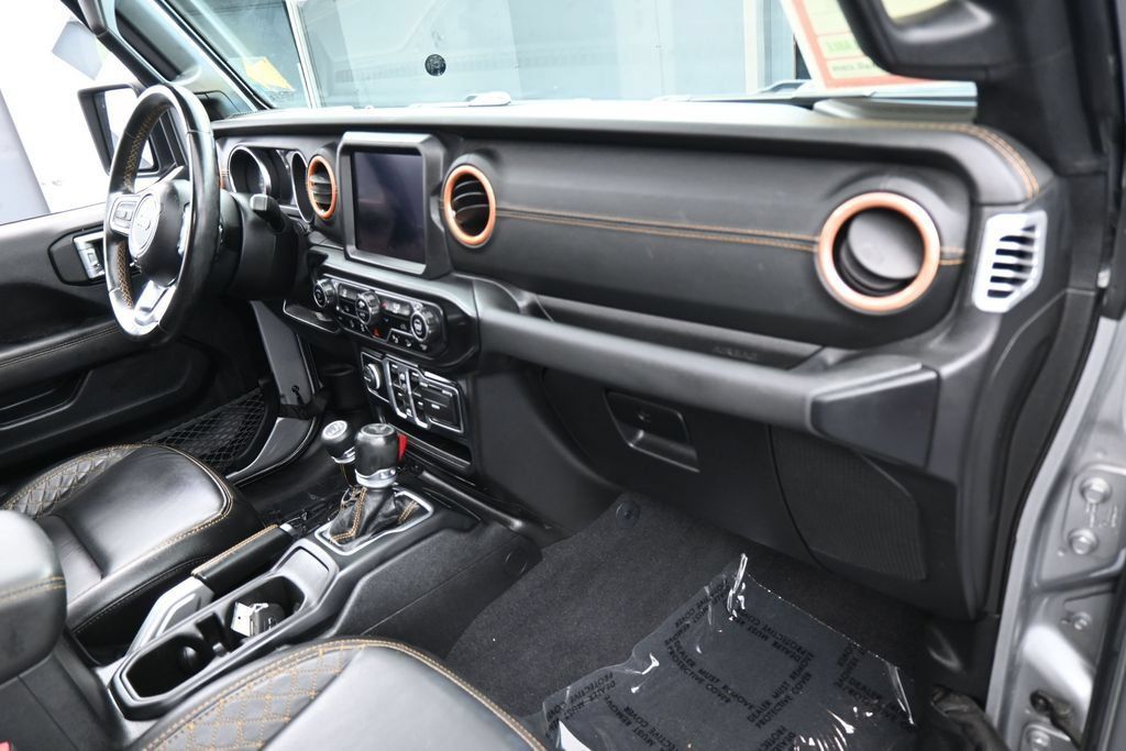 Used 2021 Jeep Wrangler Unlimited Sahara AWD/4WD image 44