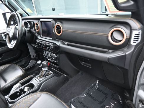 Used 2021 Jeep Wrangler Unlimited Sahara AWD/4WD image 44