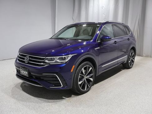 Used 2022 Volkswagen Tiguan SEL R-Line AWD/4WD image 5