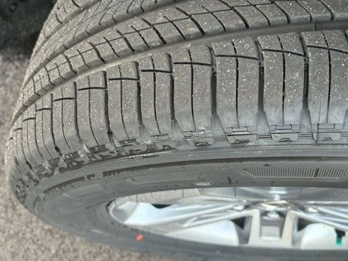 Certified 2025 Honda Pilot EX-L image 7