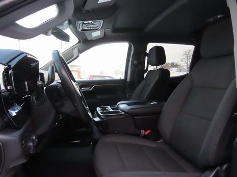 Used 2025 Chevrolet Silverado 1500 LT image 22