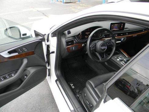 Used 2019 Audi A5 2.0T Premium Plus w/ Premium Plus AWD/4WD image 16
