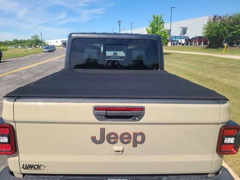 Used 2020 Jeep Gladiator Mojave AWD/4WD image 35