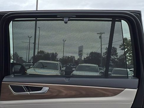 New 2026 Volkswagen Atlas SE image 14