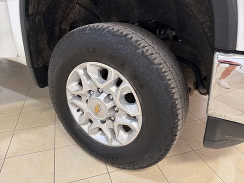 Used 2021 Chevrolet Silverado 2500 LT w/ Fleet Comfort Package AWD/4WD image 30