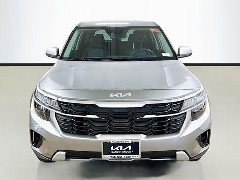 New 2026 Kia Seltos LX image 2