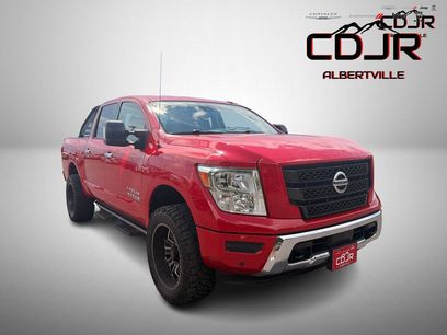 Used 2021 Nissan Titan SV w/ SV Convenience Package