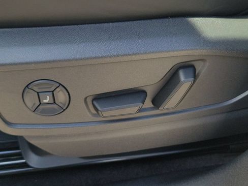 New 2026 Audi SQ5 Premium Plus AWD/4WD image 17