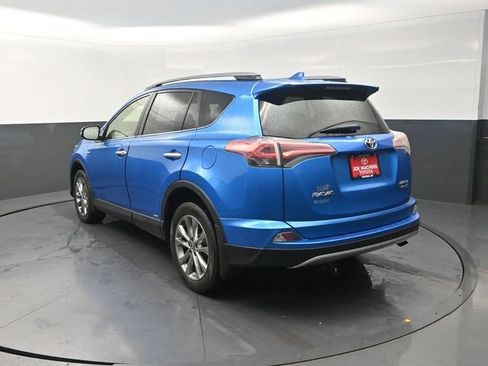 Used 2018 Toyota RAV4 Limited AWD/4WD image 6