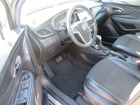 Certified 2018 Buick Encore Preferred image 12