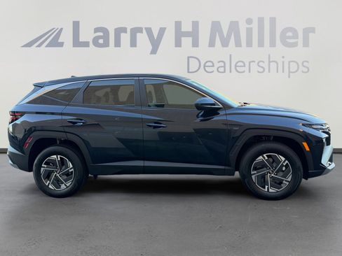 Certified 2026 Hyundai Tucson Blue SE image 6