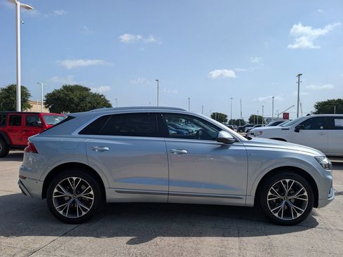 Used 2023 Audi Q8 Premium Plus w/ Premium Plus Package AWD/4WD image 3