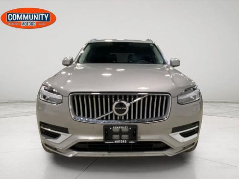 Used 2023 Volvo XC90 B6 Ultimate image 12