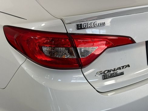 Used 2017 Hyundai Sonata Sport w/ Value Edition Package 02 image 36