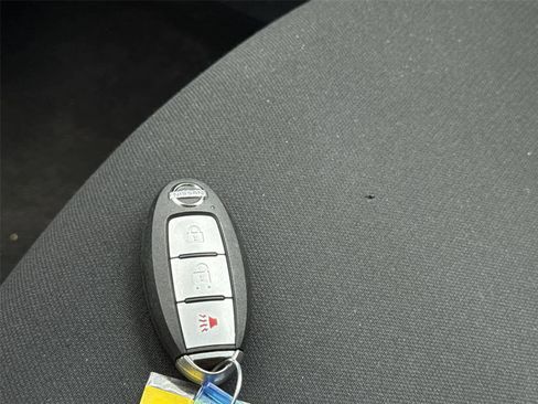 Used 2023 Nissan Sentra SV FWD image 31
