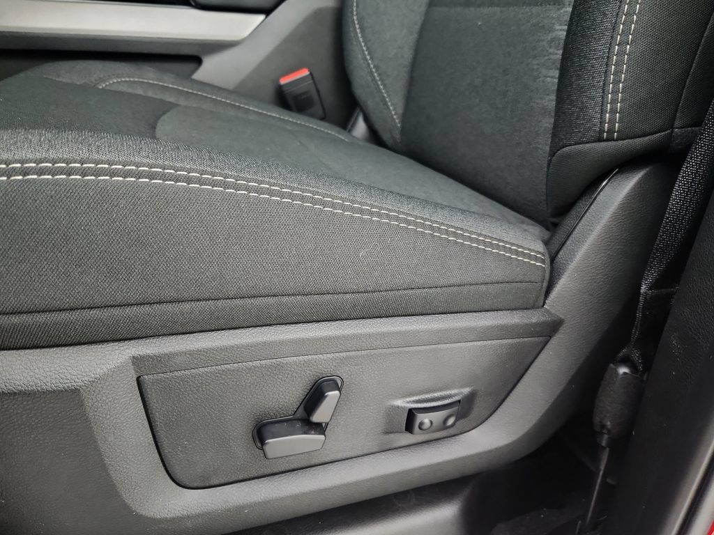 New 2026 RAM 2500 Big Horn AWD/4WD image 19