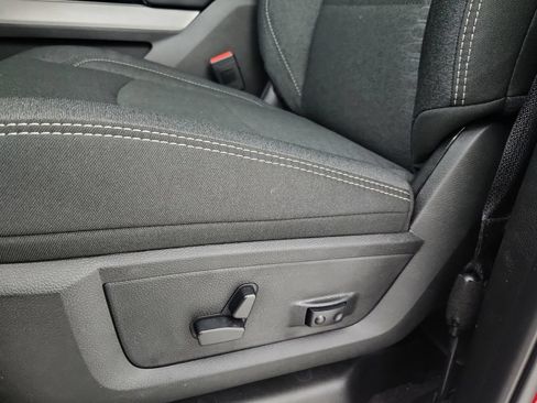 New 2026 RAM 2500 Big Horn AWD/4WD image 19