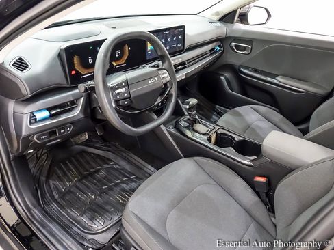Used 2025 Kia K4 FWD image 14