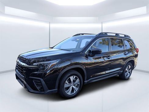 Certified 2024 Subaru Ascent Premium w/ Convenience Package image 7