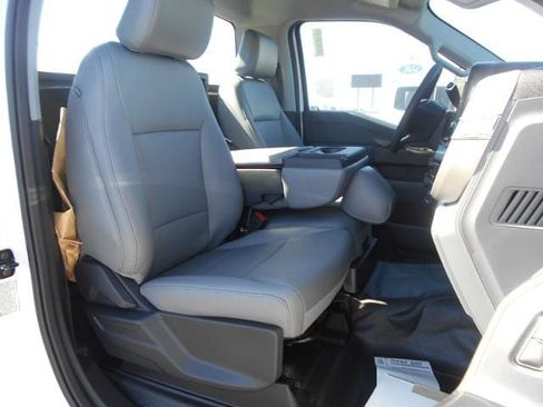 Used 2024 Ford F550 4x4 Regular Cab Super Duty image 12