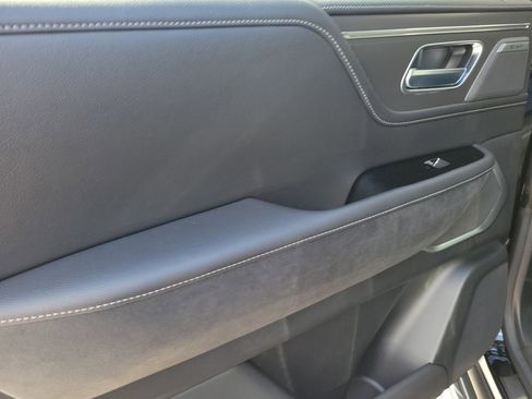 New 2026 INFINITI QX80 Luxe image 8