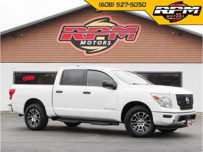 Used 2022 Nissan Titan SV w/ Accessory Utility Package
