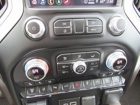 Certified 2022 GMC Sierra 2500 Denali w/ Denali Ultimate Package image 20