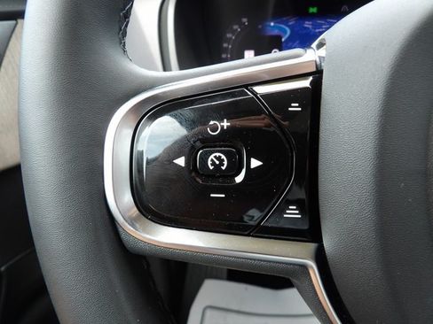 Certified 2024 Volvo XC90 T8 Ultimate AWD/4WD image 19