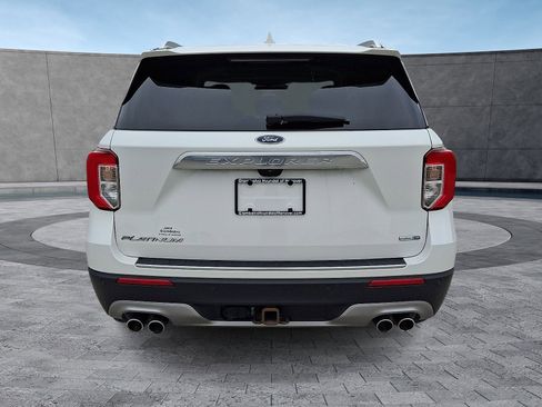 Used 2020 Ford Explorer Platinum w/ Premium Technology Package image 9