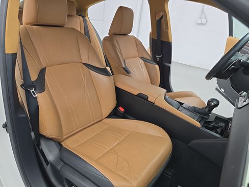 Used 2022 Lexus ES 350 Ultra Luxury w/ Accessory Package 2 FWD image 10