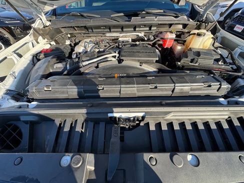 Certified 2024 GMC Sierra 2500 AT4 image 32