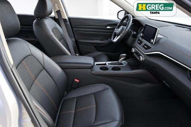 Used 2021 Nissan Altima 2.5 SR FWD image 12