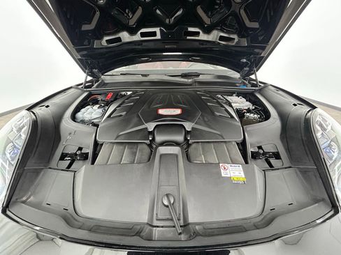 Used 2023 Porsche Cayenne Turbo image 42