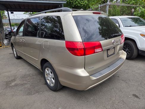 Used 2004 Toyota Sienna LE FWD image 3