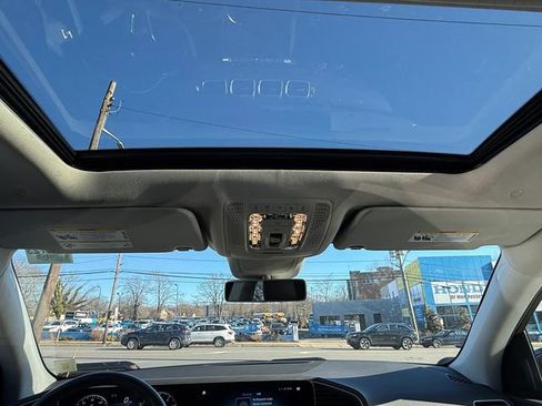 Used 2020 Mercedes-Benz GLE 350 4MATIC image 16