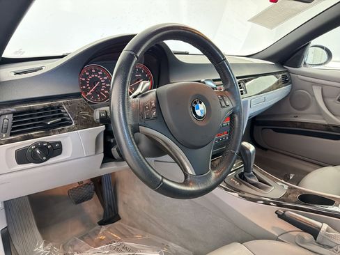 Used 2008 BMW 328i Convertible image 4