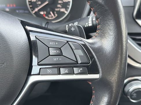 Used 2024 Nissan Altima 2.5 SR FWD image 11