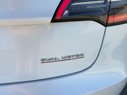 Used 2020 Tesla Model 3 Performance image 15