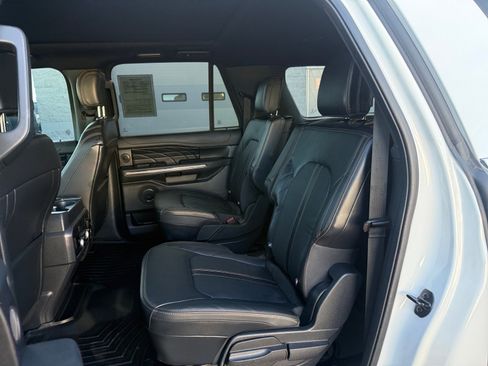 Used 2023 Ford Expedition Max Platinum image 16