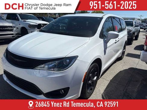 Certified 2018 Chrysler Pacifica Touring Plus w/ S Appearance Package FWD image 1
