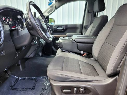 Used 2021 Chevrolet Silverado 1500 LT AWD/4WD image 16