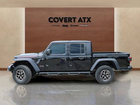 Used 2024 Jeep Gladiator Rubicon w/ Safety Group AWD/4WD image 2