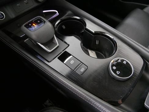 Used 2022 Nissan Rogue Platinum w/ Head-Up Display Package image 27